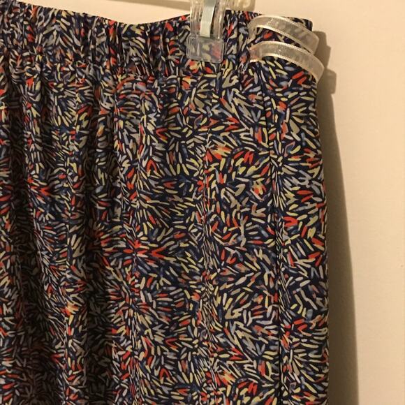 BCBG Skirt NWT - Picture 3 of 5